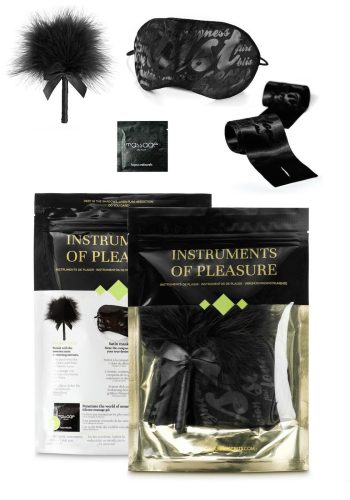 Набір Instruments Of Pleasure: стрічка-наручники, маска, гель для масажу, пірїнки - рівень: зелений