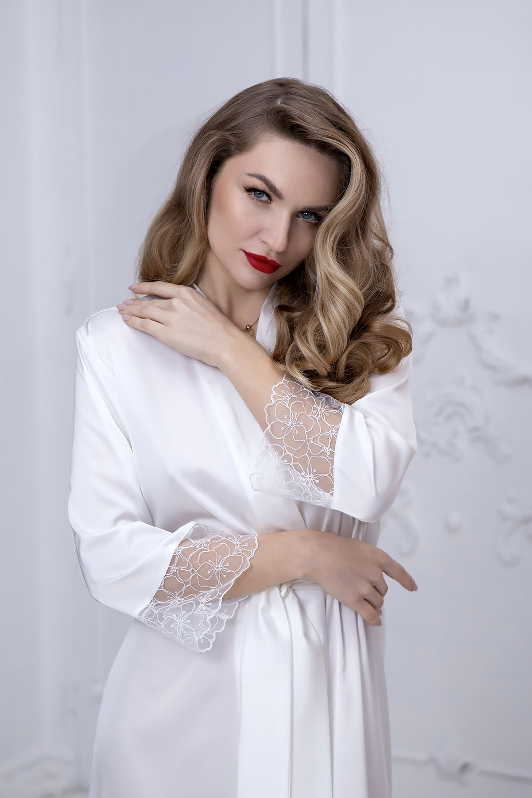 Халатик шовковий Megan Ekri - Зображення 2