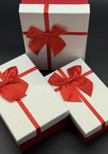 Подарочная коробка с бантом Gift box 7