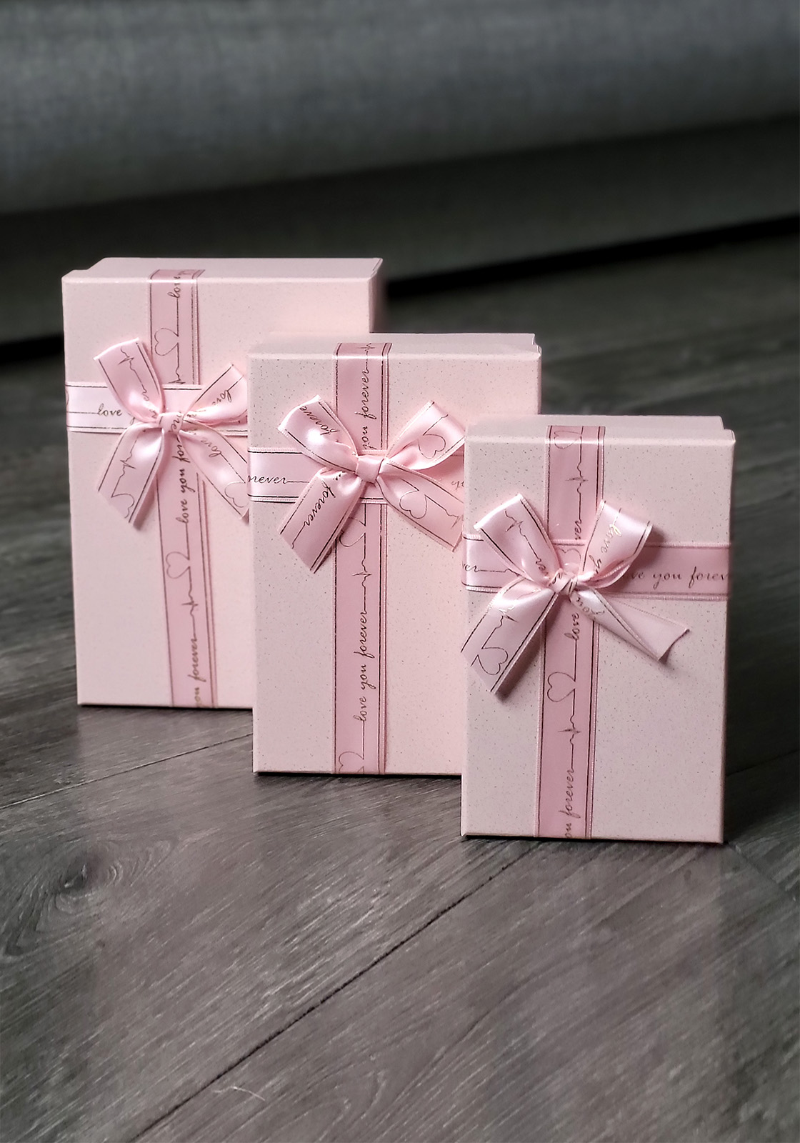 Подарункова коробка з бантом Gift box 2 - Зображення 2