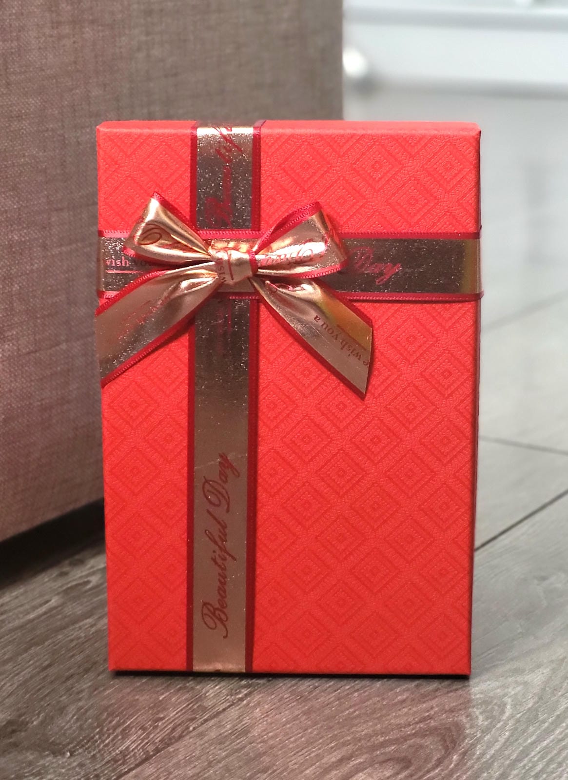 Подарункова коробка з бантом Gift box 8 - Зображення 2