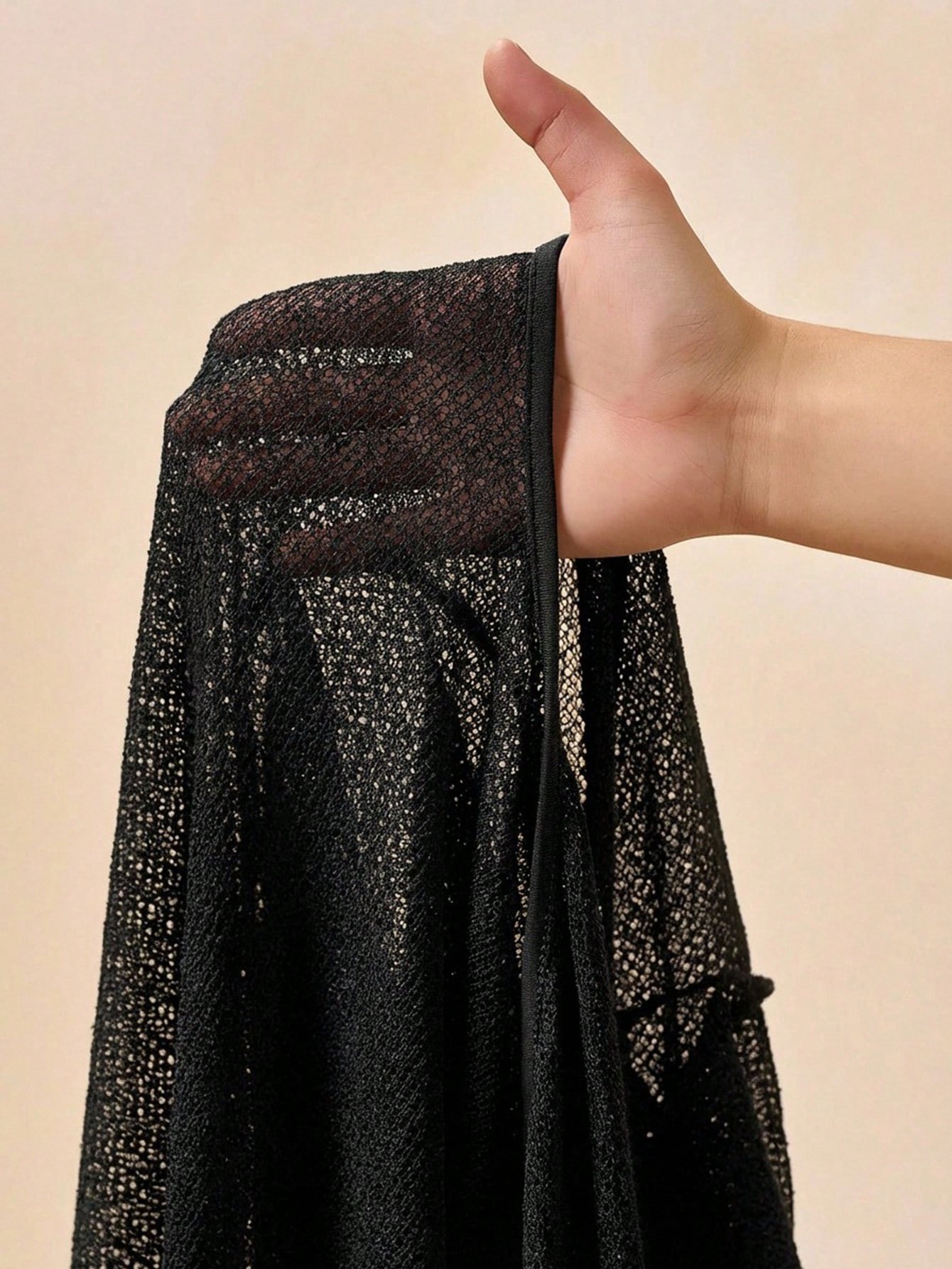 Купальник раздельный Lisea Black-704 c туникой паутинкой — изображение 4