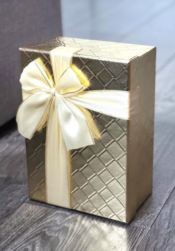 Подарункова коробка з бантом Gift box 12 Gold