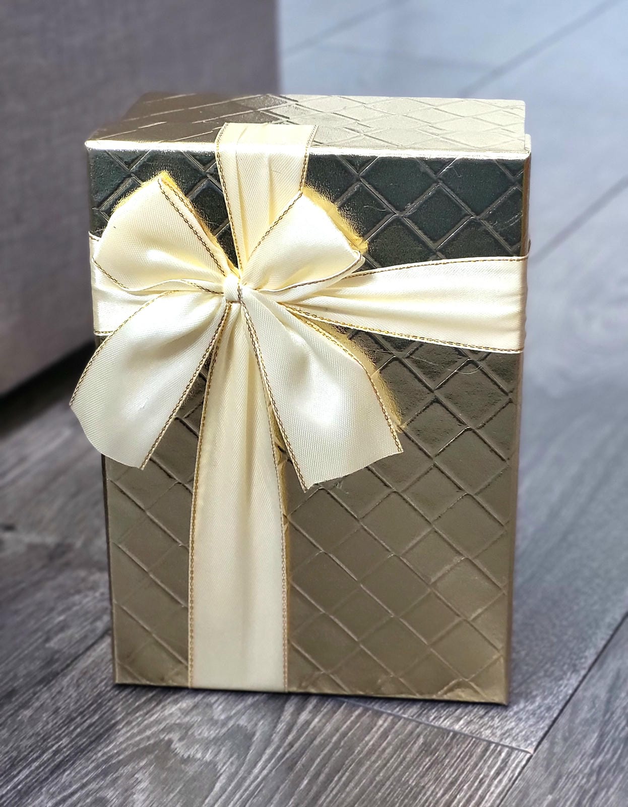 Подарункова коробка з бантом Gift box 12 Gold - Зображення 2